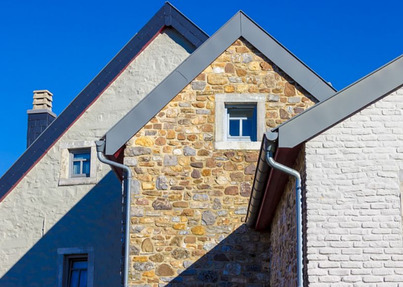 Ravalement de façade à Laval dans la Mayenne 53